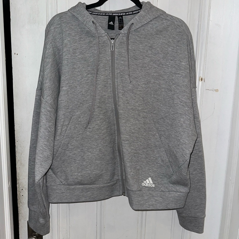 Adidas Sweatshirt